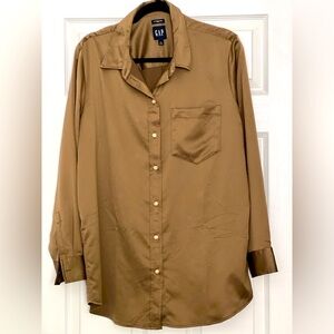 Gap women’s Satin Boyfriend button up